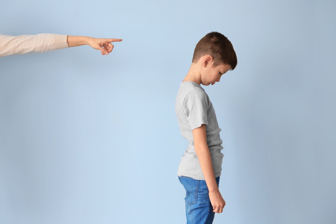 Parent punissant son fils